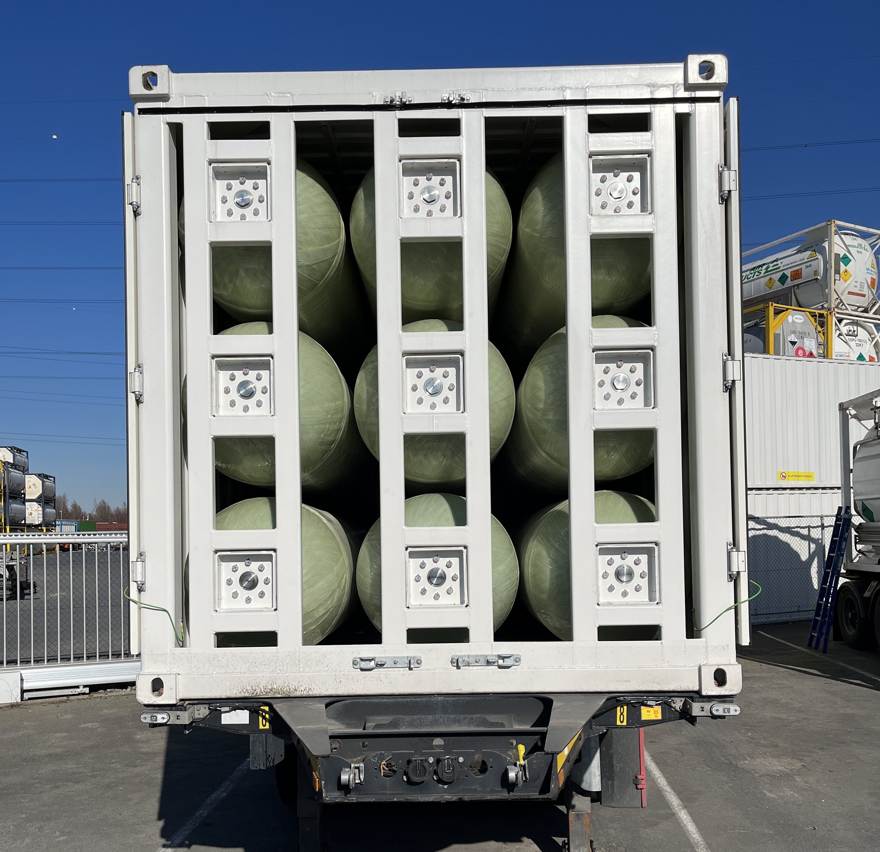 20ft & 40ft ISO Tube Type 4 Containers with fiberglass reinforced polymer cylinders